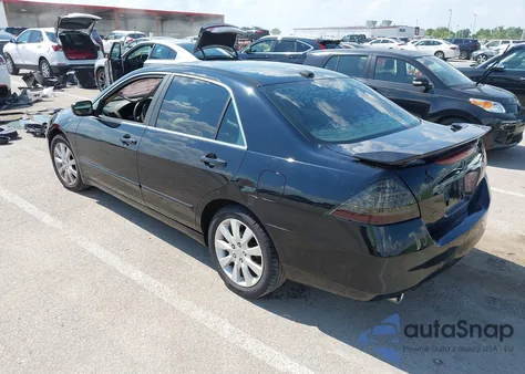 2006 Honda Accord 3.0 Ex z USA, uszkodzony, nr VIN 1HGCM66546A063727